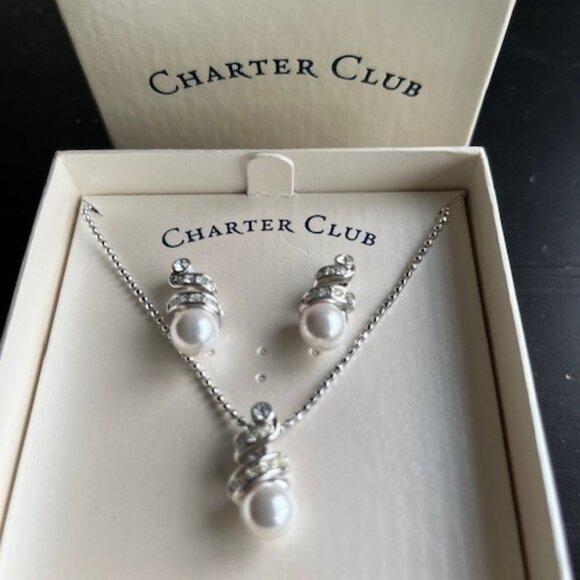 Charter club vintage jewelry set. - Picture 1 of 2